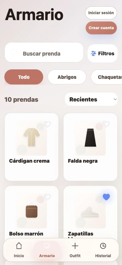 Armario digital de SACLO con prendas organizadas